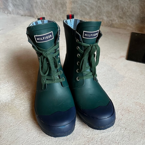 Tommy Hilfiger Renegade Ankle Rain Boots Green/Blue Womens size 6. EUC - Picture 2 of 12